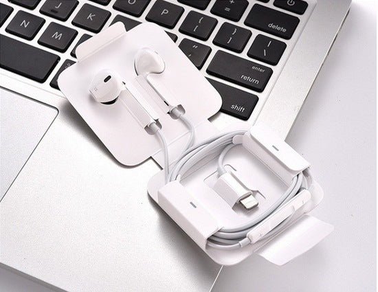 i768 Apple Lightning EarPods Original (used)