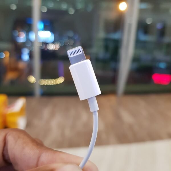 i768 Apple Lightning EarPods Original (used)