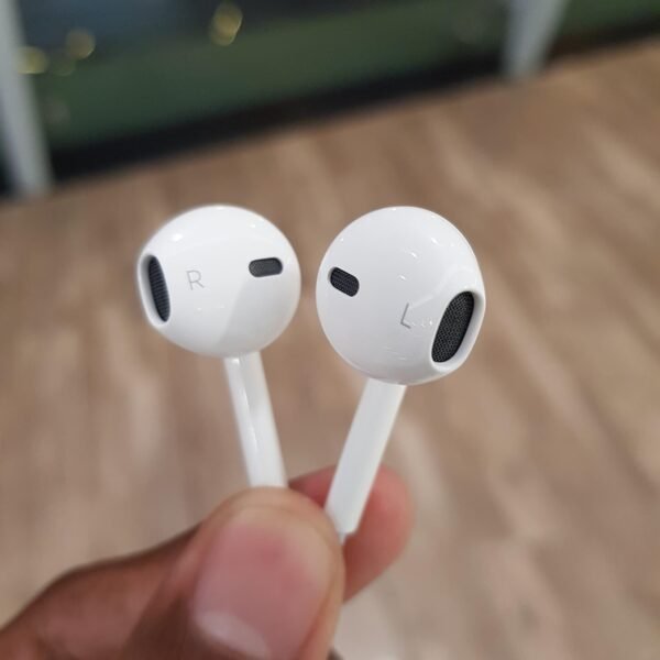 i768 Apple Lightning EarPods Original (used)